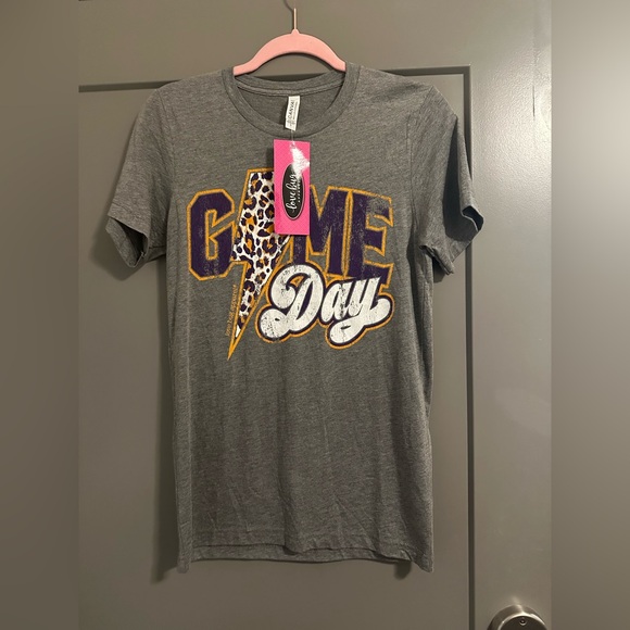 Game Day tshirt - Picture 1 of 1